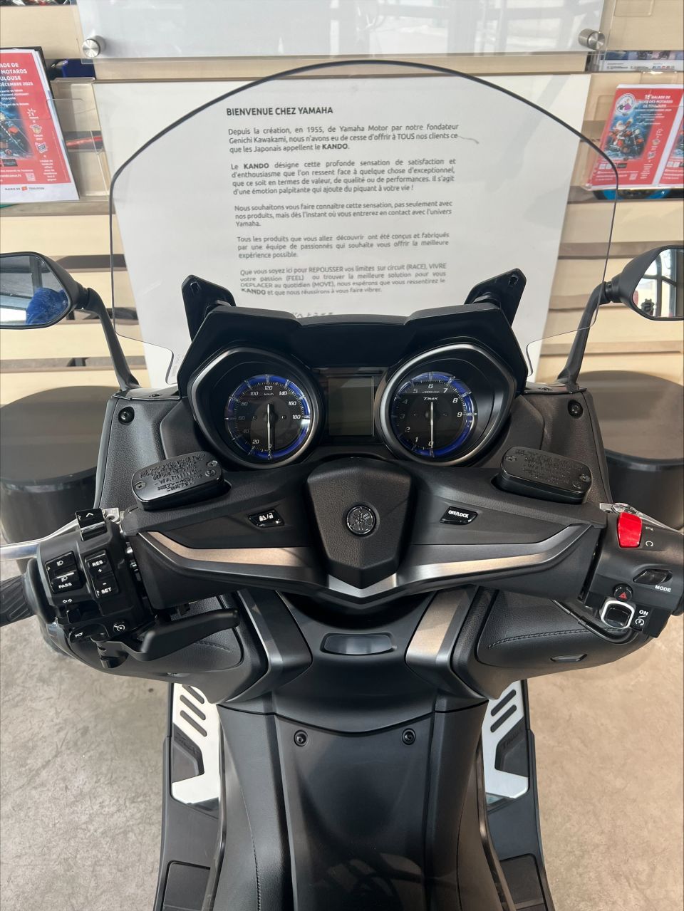 YAMAHA XP T-MAX 560 TECH MAX 4