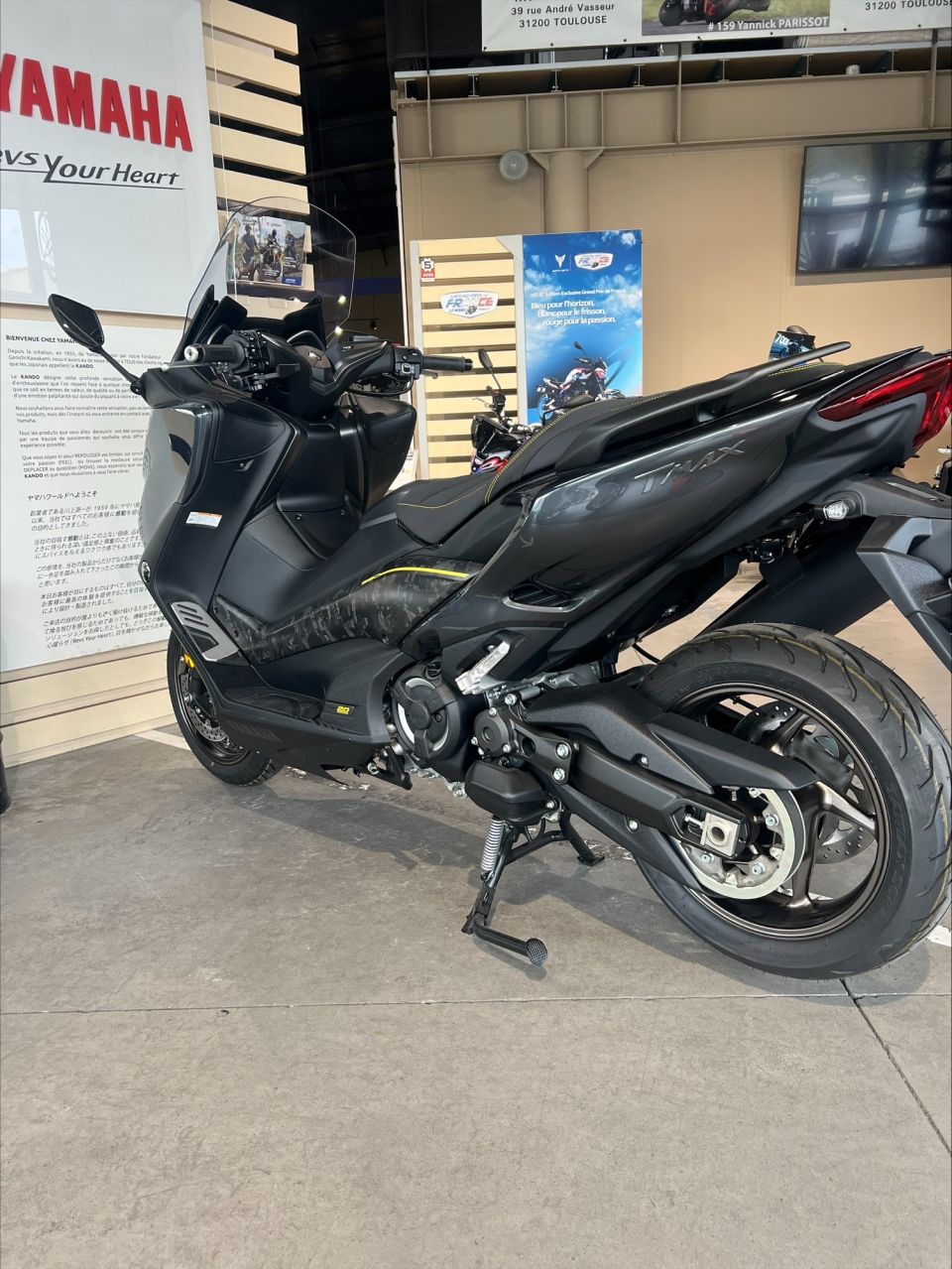 YAMAHA XP T-MAX 560 TECH MAX 4