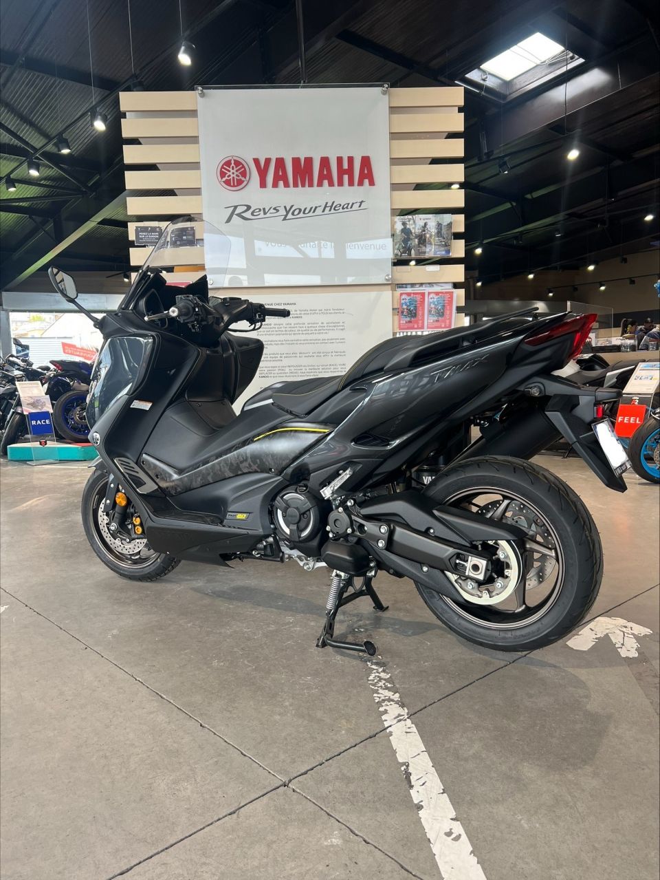 YAMAHA XP T-MAX 560 TECH MAX 4