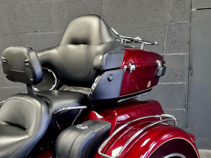 HARLEY-DAVIDSON TRIKE TRI GLIDE 1690 ULTRA 4