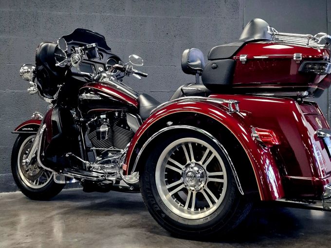 HARLEY-DAVIDSON TRIKE TRI GLIDE 1690 ULTRA 4