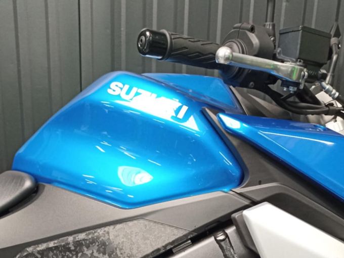 SUZUKI GSX-S 950 A2 4