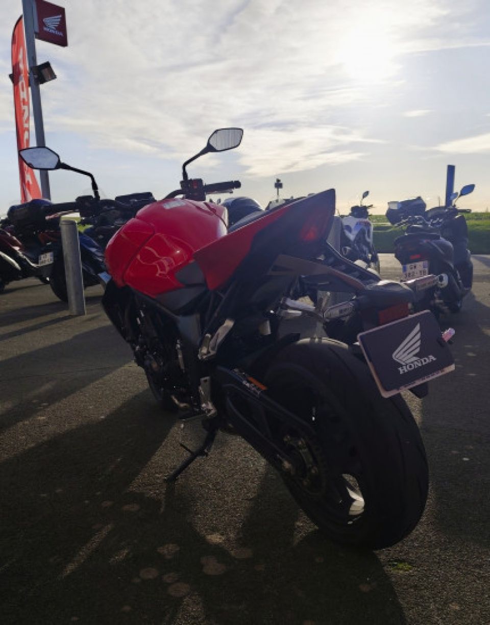 HONDA CB1000 Hornet 4