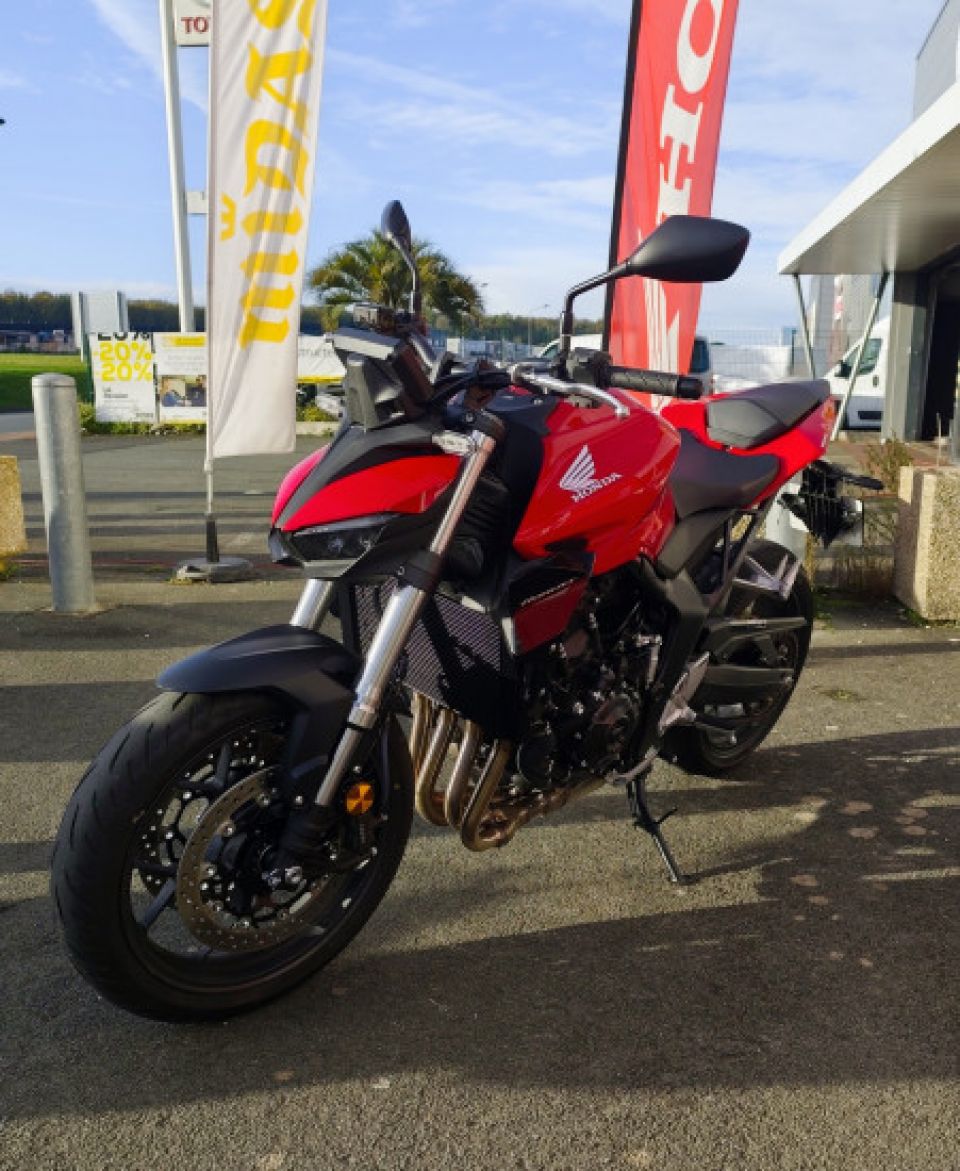 HONDA CB1000 Hornet 4