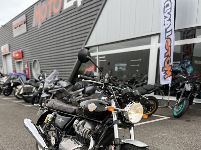 ROYAL ENFIELD INTERCEPTOR 4