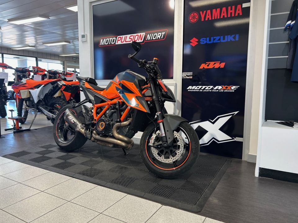 KTM 1290 SUPER DUKE R 4