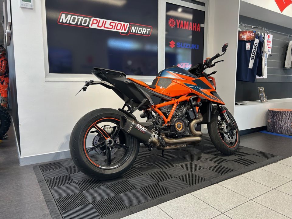 KTM 1290 SUPER DUKE R 4