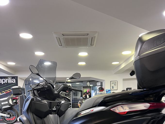 PIAGGIO MP3 400 HPE SPORT ABS ASR 4