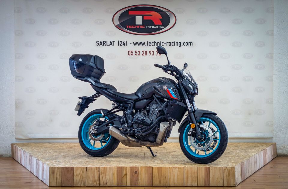YAMAHA MT-07 (47.5CV) 4