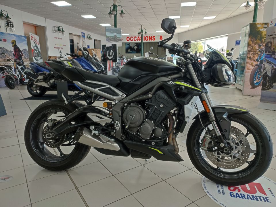 TRIUMPH STREET TRIPLE 765 RS 4