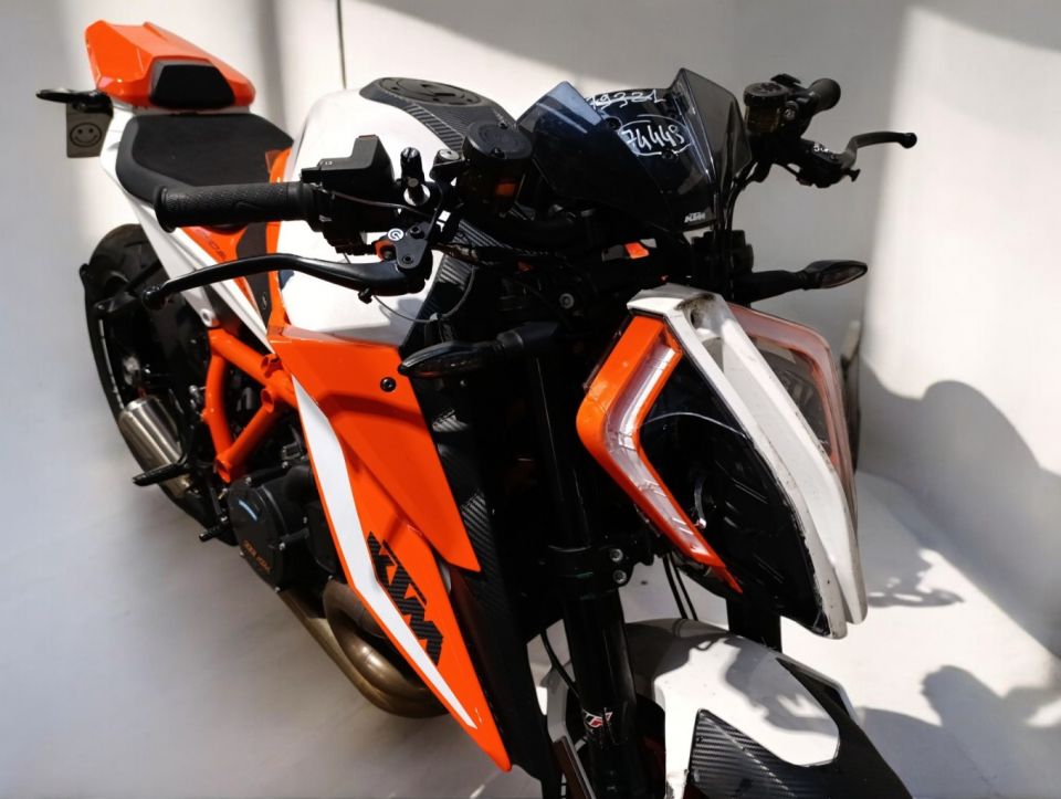 KTM 1290 SUPER DUKE R 4