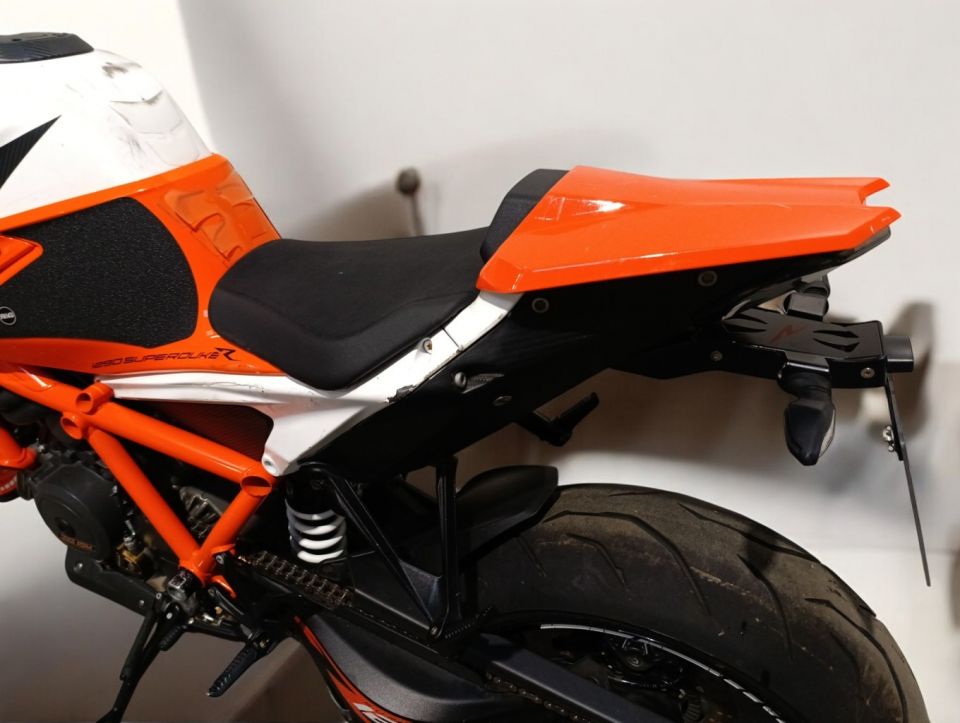 KTM 1290 SUPER DUKE R 4