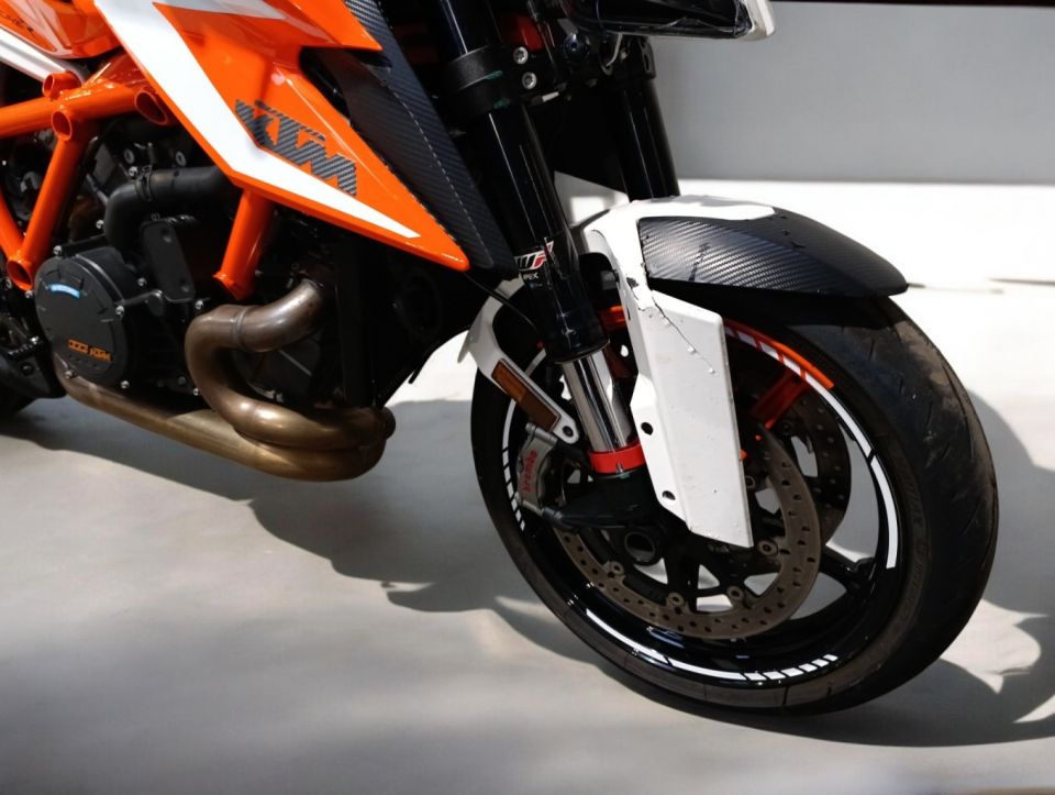 KTM 1290 SUPER DUKE R 4