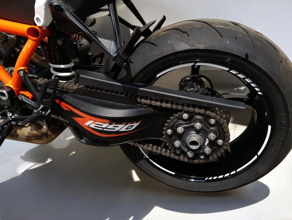 KTM 1290 SUPER DUKE R 4