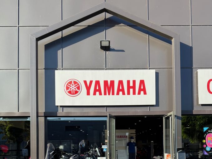 YAMAHA XTZ TENERE 700 4