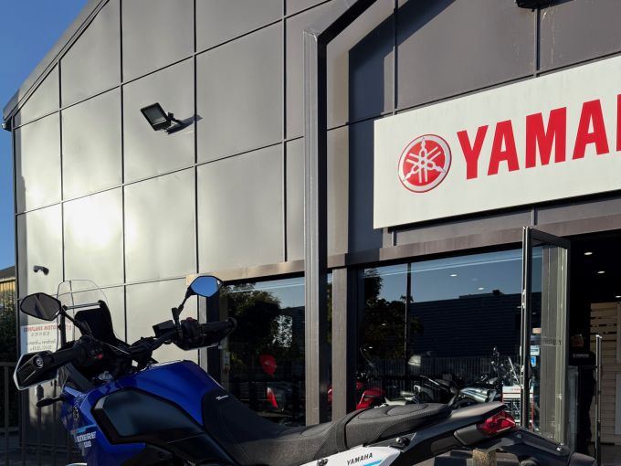YAMAHA XTZ TENERE 700 4