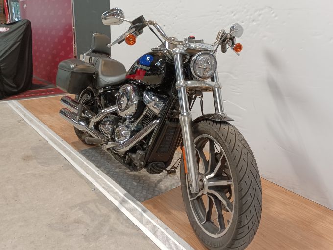 HARLEY-DAVIDSON SOFTAIL LOW RIDER 4