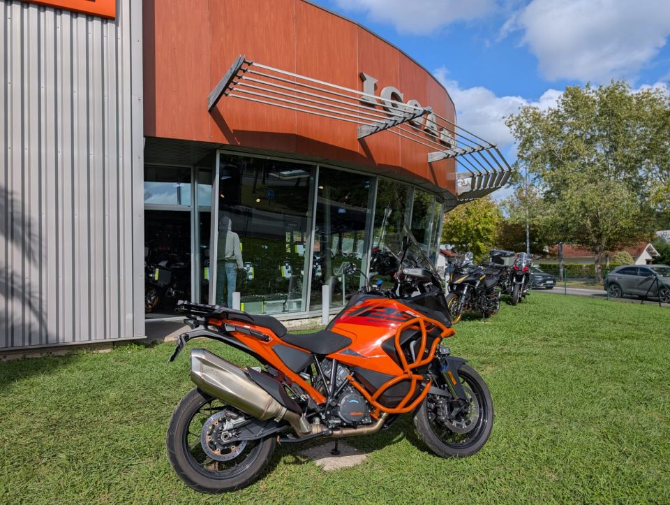KTM 1290 SUPER ADVENTURE S 4