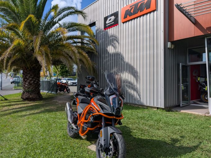 KTM 1290 SUPER ADVENTURE S 4