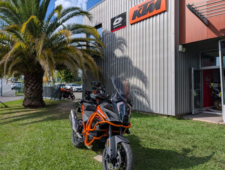 KTM 1290 SUPER ADVENTURE S 4