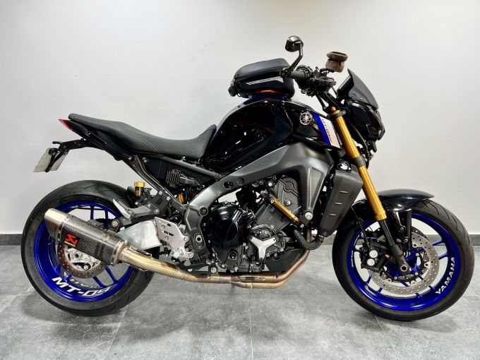YAMAHA MT-09 SP 4
