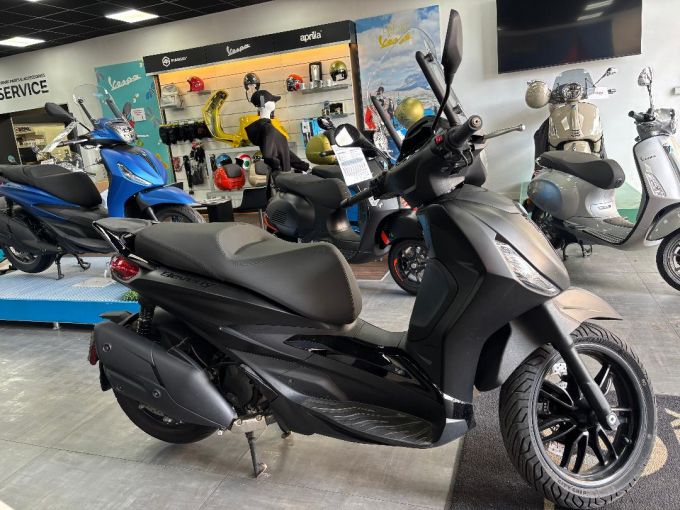 PIAGGIO BEVERLY 400 4