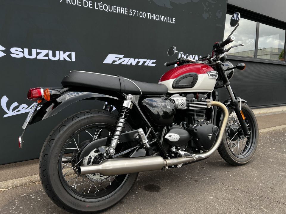 TRIUMPH BONNEVILLE T100 900 4