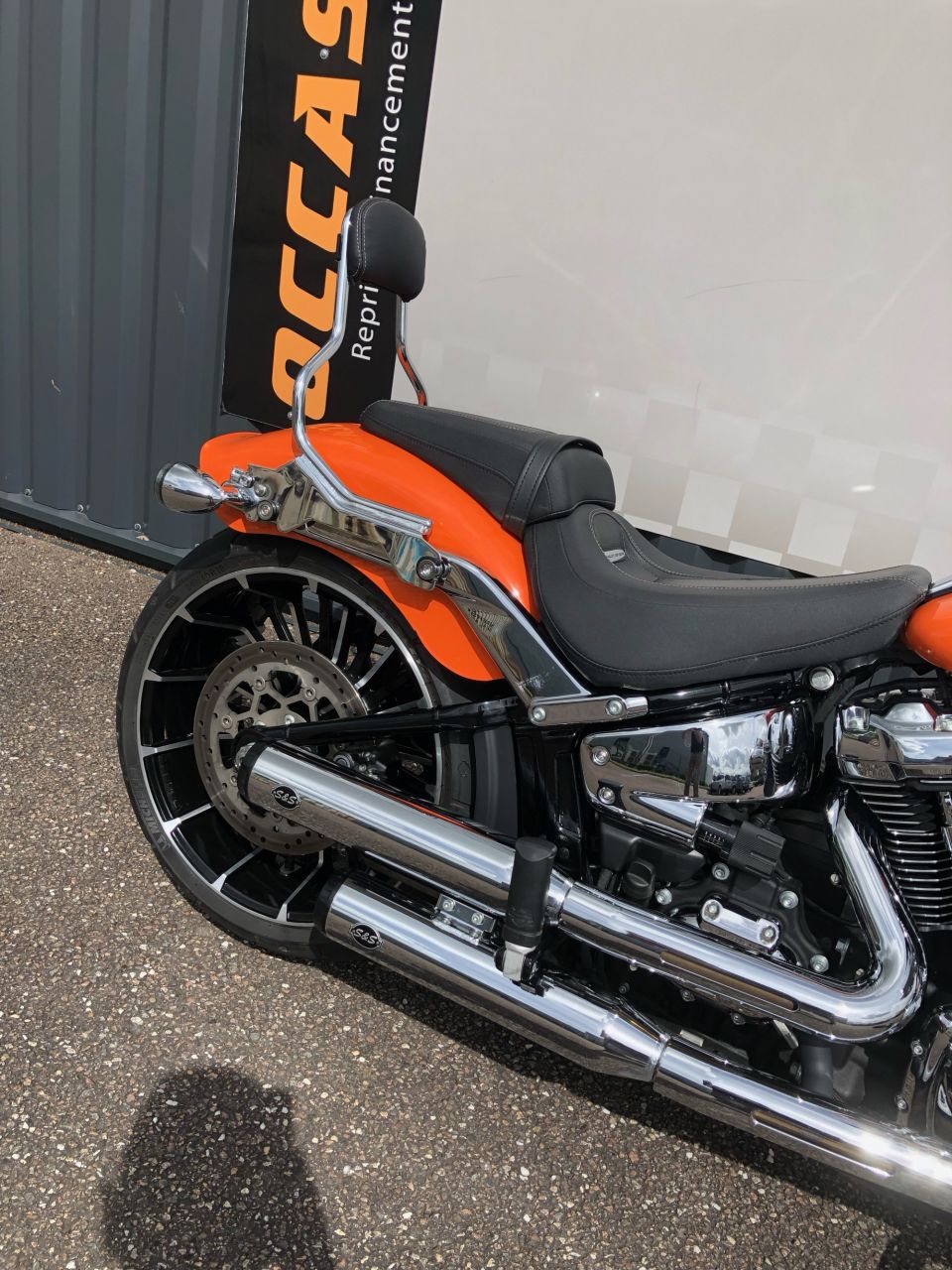 HARLEY-DAVIDSON SOFTAIL BREAKOUT 1923 4