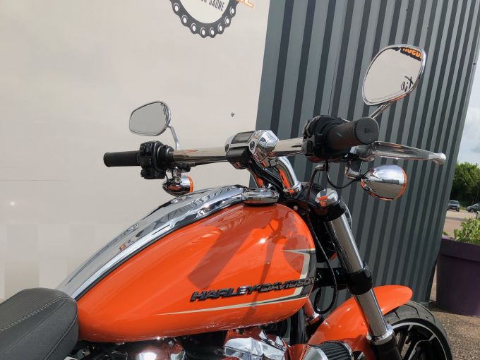 HARLEY-DAVIDSON SOFTAIL BREAKOUT 1923 4