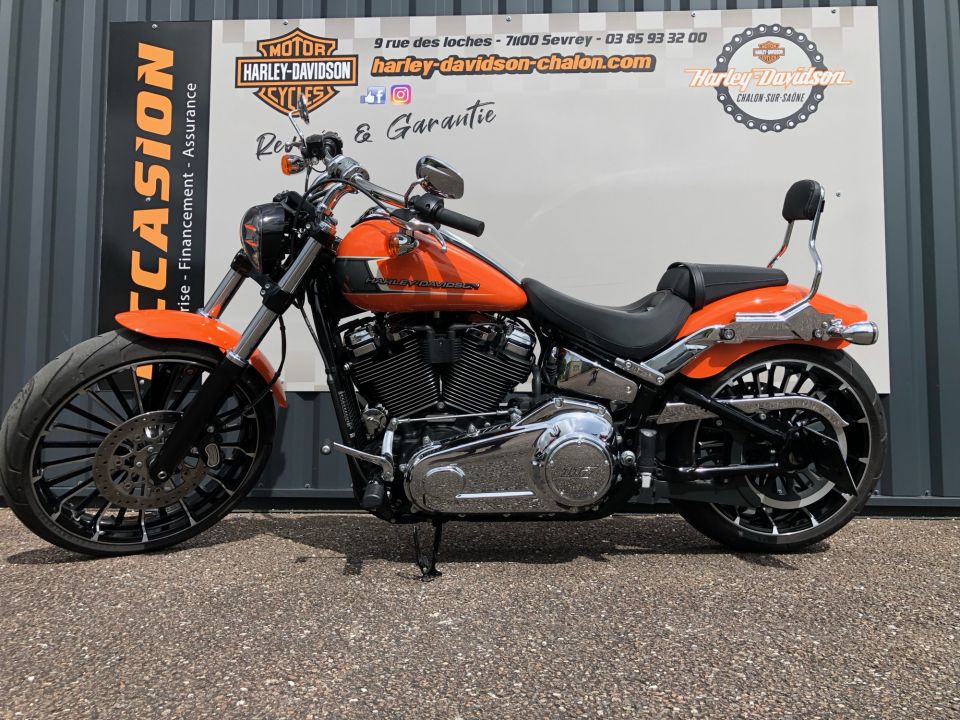 HARLEY-DAVIDSON SOFTAIL BREAKOUT 1923 4