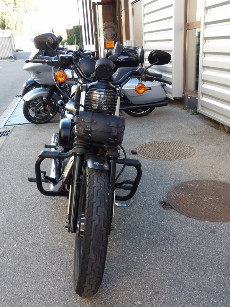 HARLEY-DAVIDSON SPORTSTER IRON 883 4