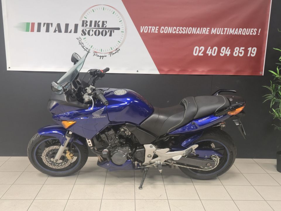 HONDA CBF 600 S 4