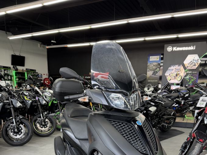 PIAGGIO MP3 300LT YOURBAN 4