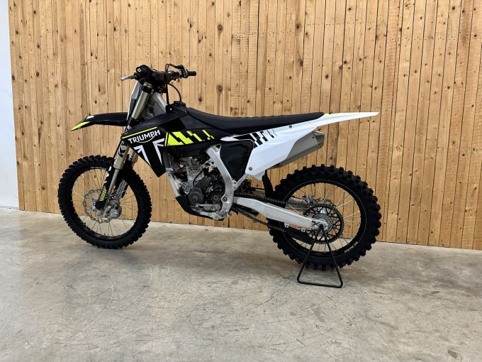 TRIUMPH TF 250-X 4