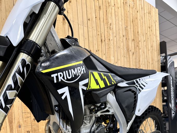 TRIUMPH TF 250-X 4