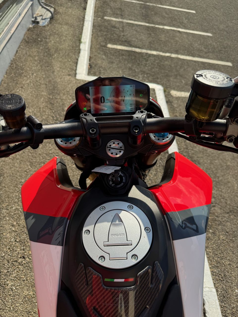 DUCATI HYPERMOTARD SP 4