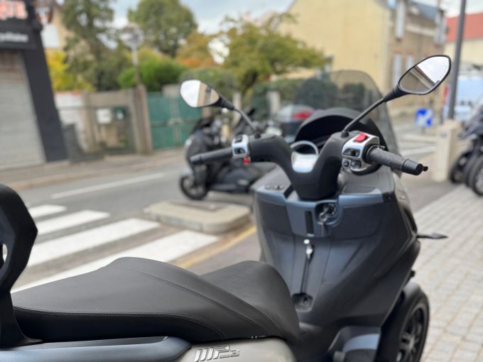 PIAGGIO MP3 300 HPE ABS ASR 4