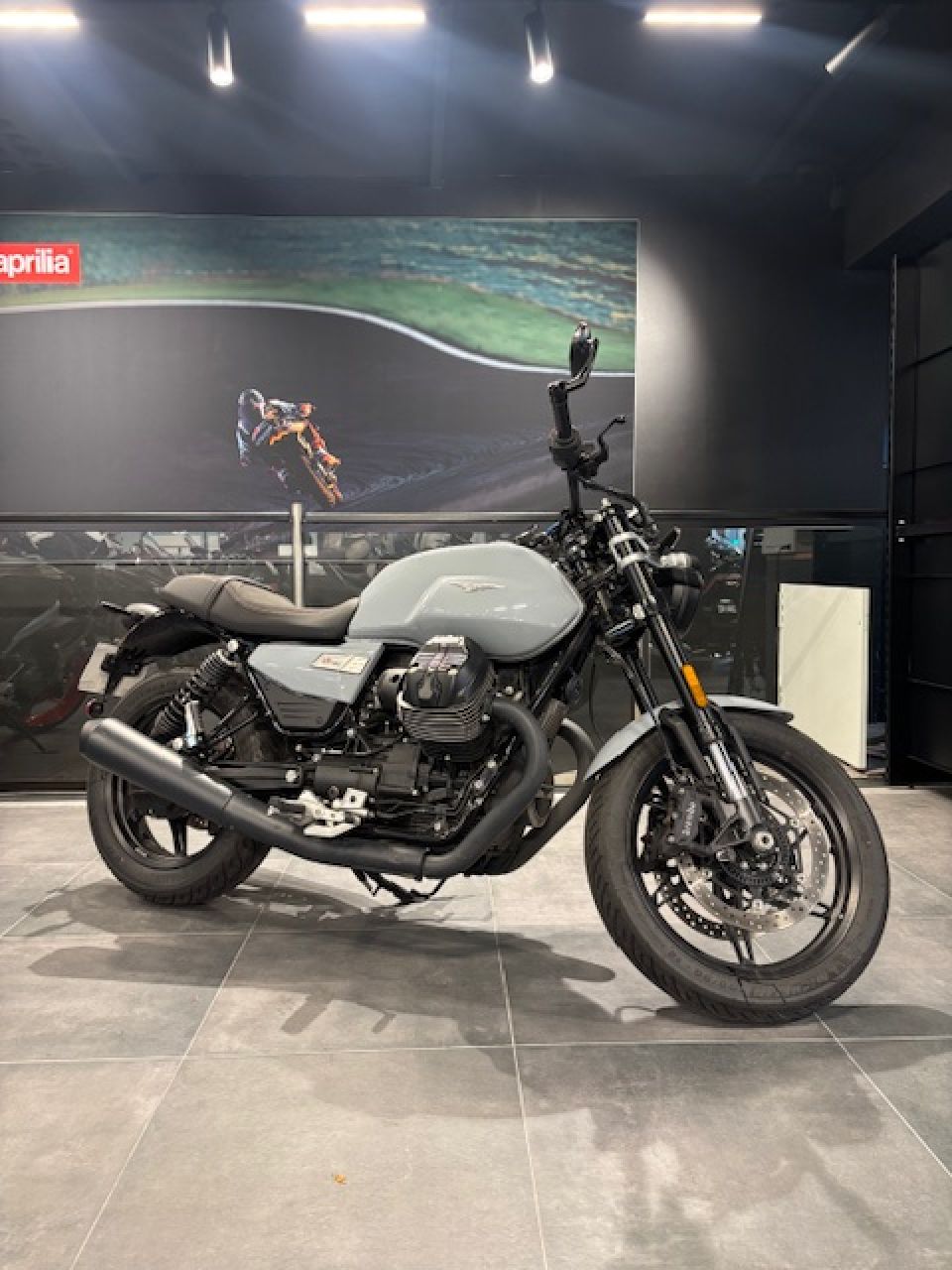 MOTO GUZZI MOTO GUZZI V7 SPORT 4