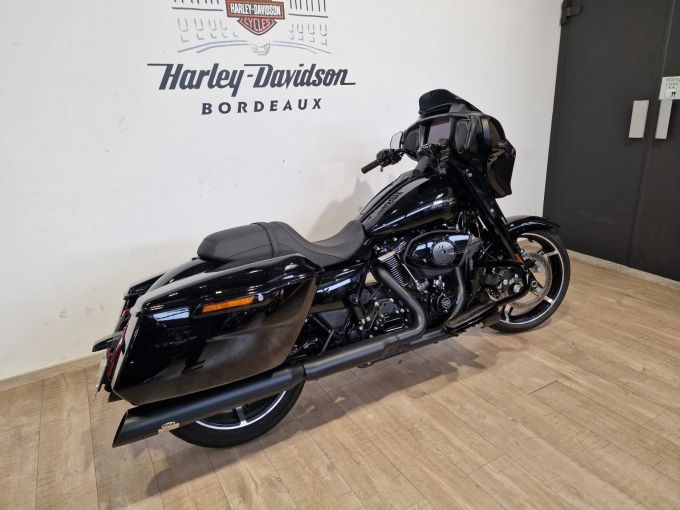 HARLEY-DAVIDSON TOURING STREET GLIDE 1923 4