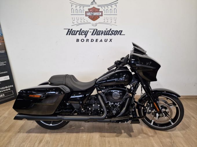 HARLEY-DAVIDSON TOURING STREET GLIDE 1923 4