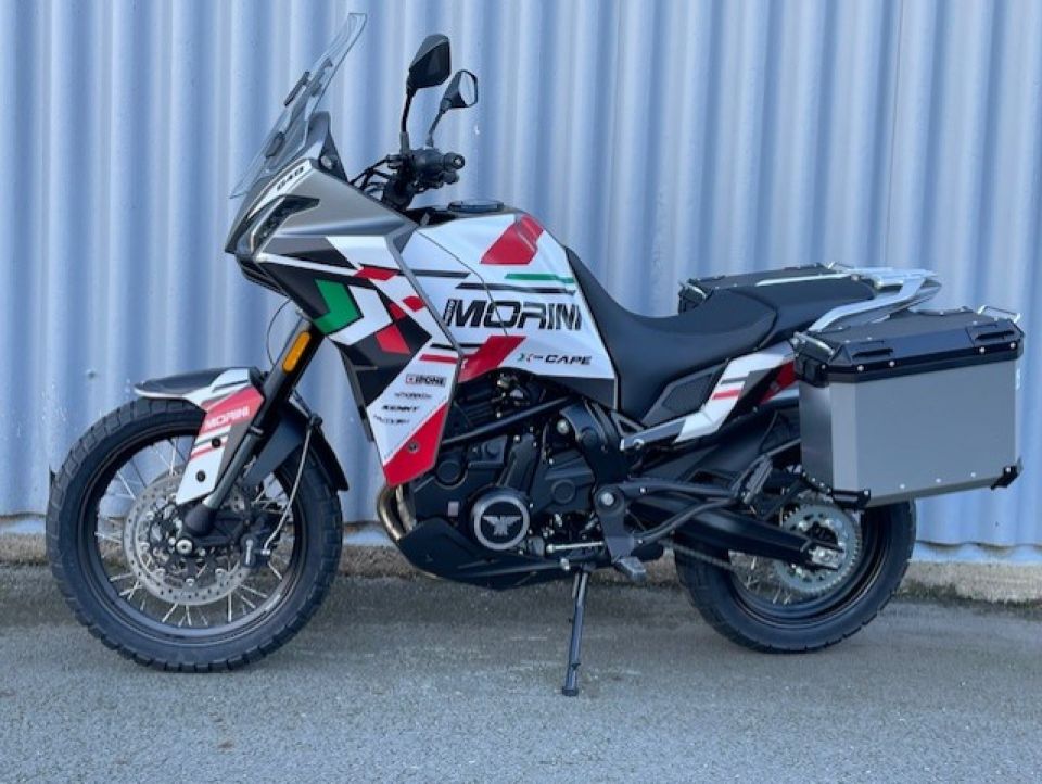 MOTO MORINI X-cape 650 4
