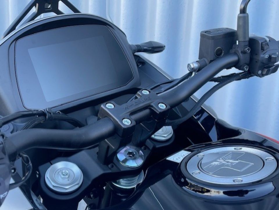 MOTO MORINI X-cape 650 4