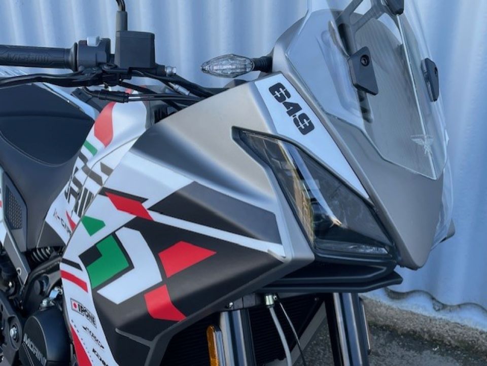 MOTO MORINI X-cape 650 4