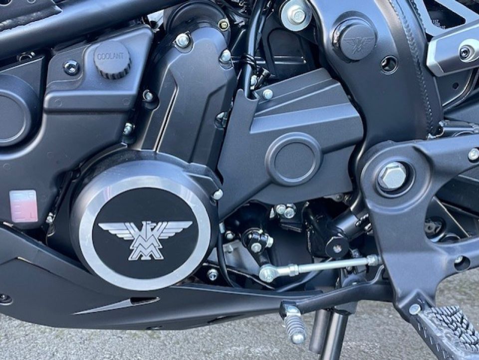 MOTO MORINI X-cape 650 4