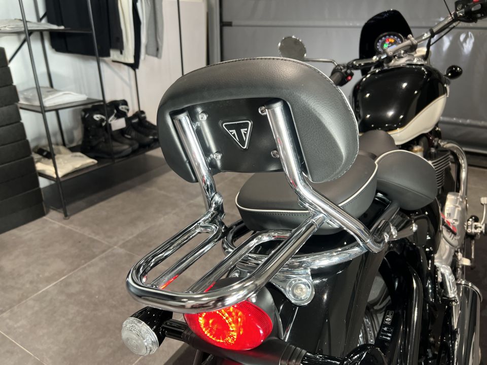 TRIUMPH SPEEDMASTER 1200 4
