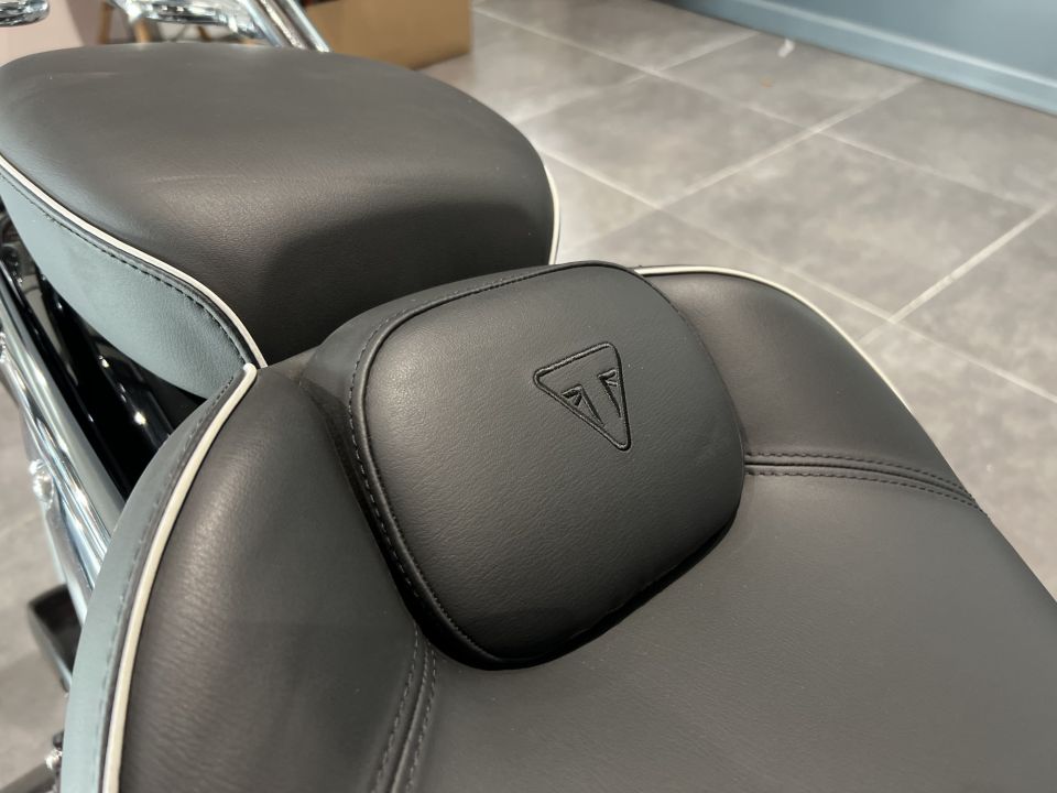 TRIUMPH SPEEDMASTER 1200 4