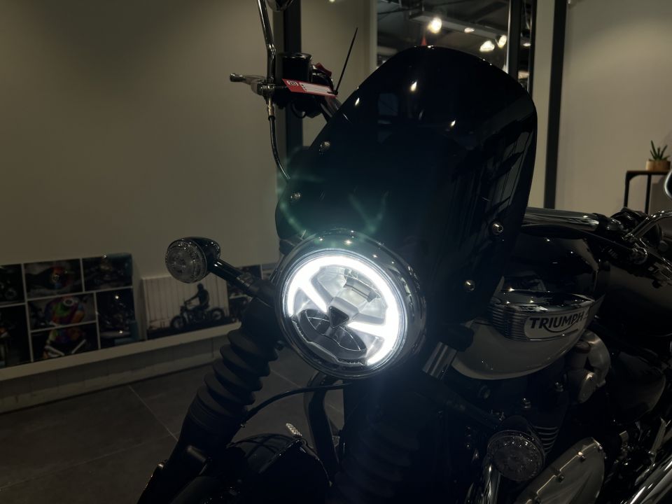 TRIUMPH SPEEDMASTER 1200 4