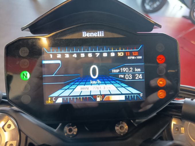 BENELLI 752 S 4