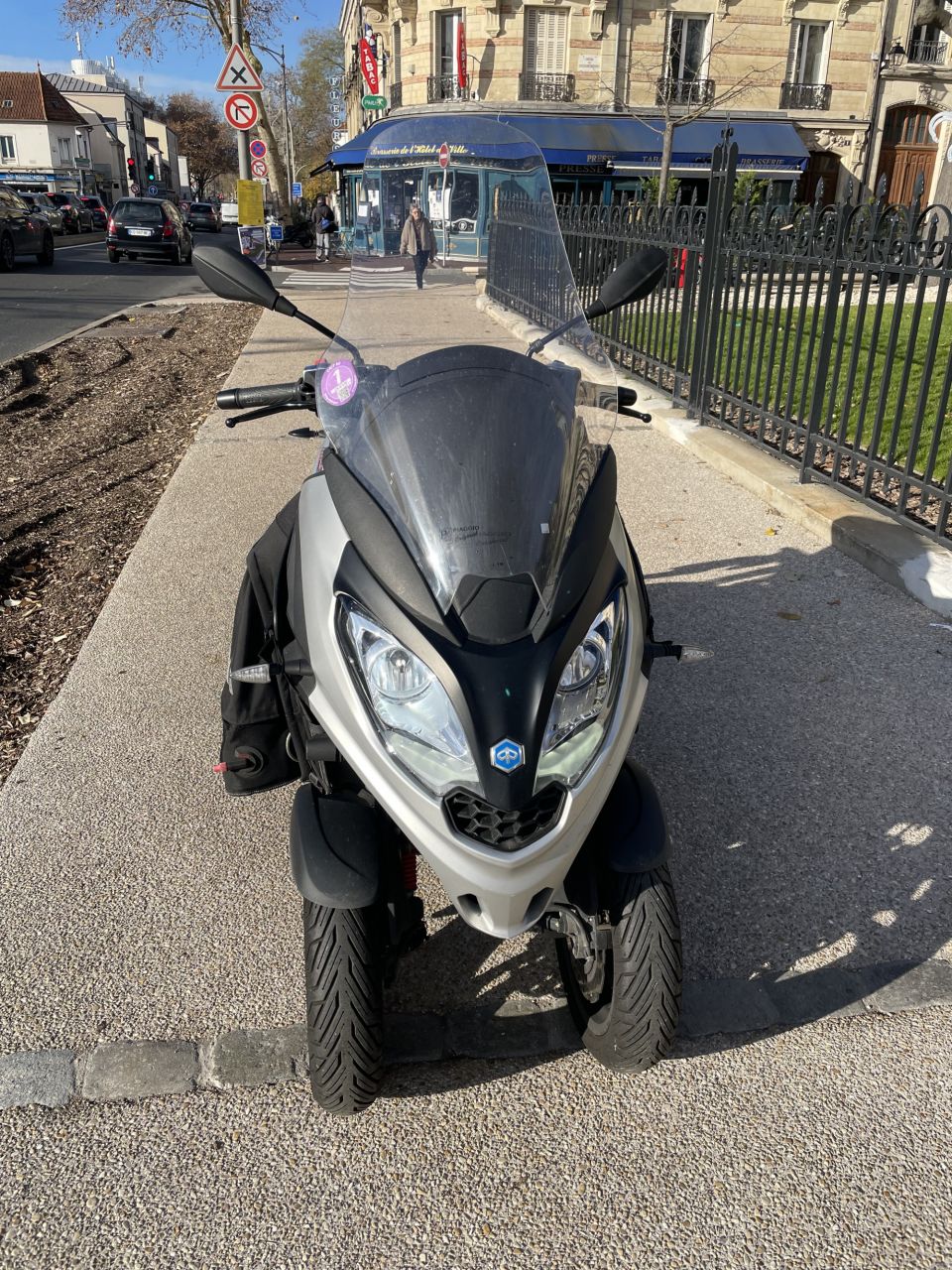 PIAGGIO MP3 300LT BUSINESS 4