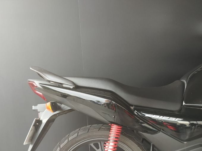 HONDA CBF 125 4
